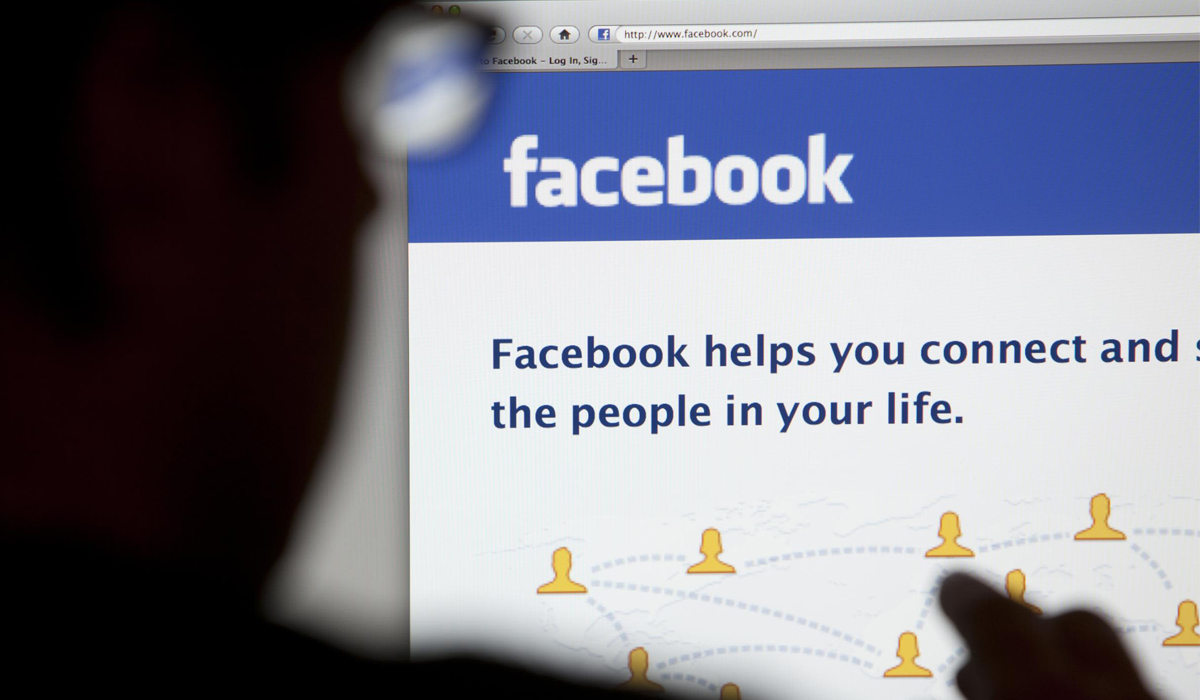 High Court threatens to shut down Facebook in India